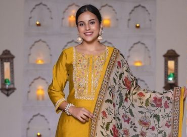 Why Ethnic wear is a Closet Staple for Every Indian woman